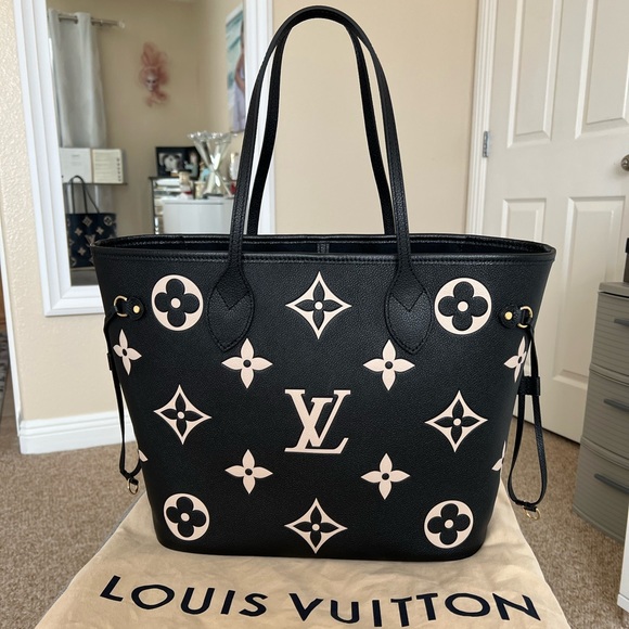 Louis Vuitton Handbags - Louis Vuitton Neverfull MM Monogram Giant Empreinte Leather